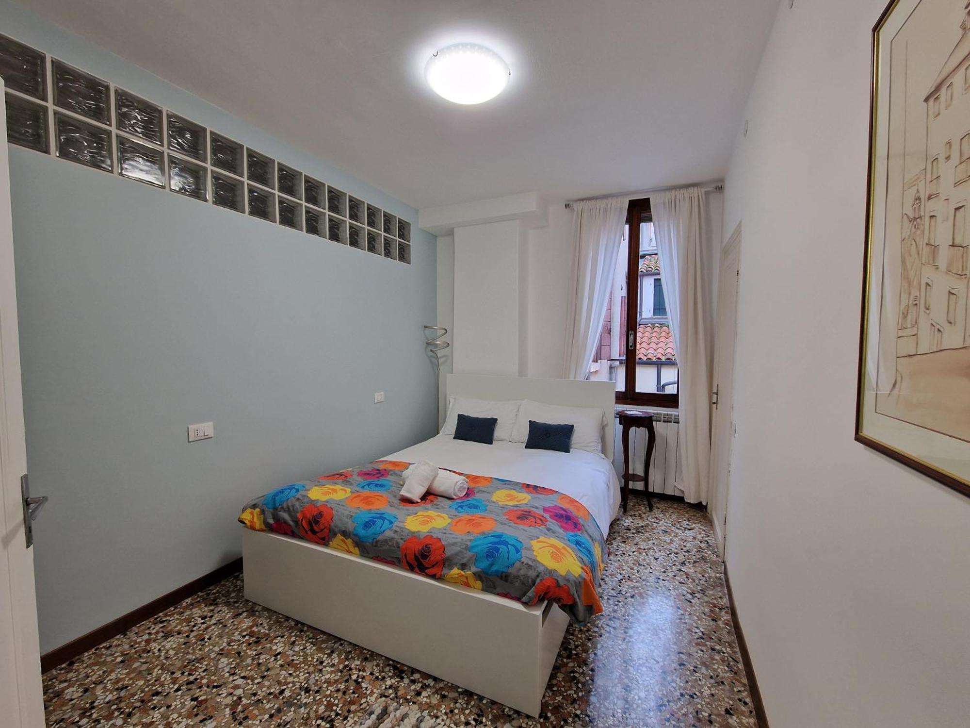 Veneziacentopercento La Forcola Apartment, Next To Rialto Bridge Экстерьер фото