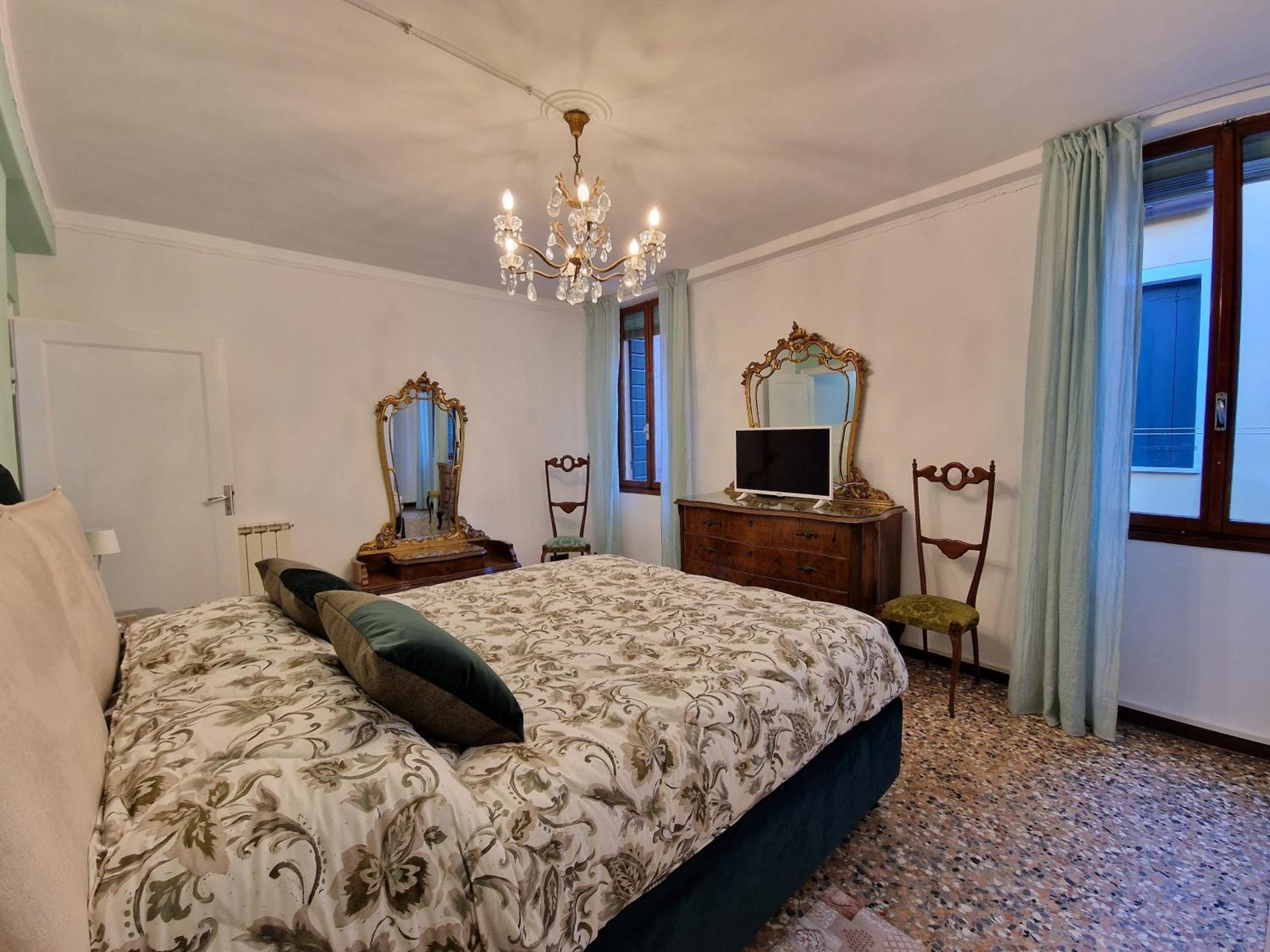 Veneziacentopercento La Forcola Apartment, Next To Rialto Bridge Экстерьер фото
