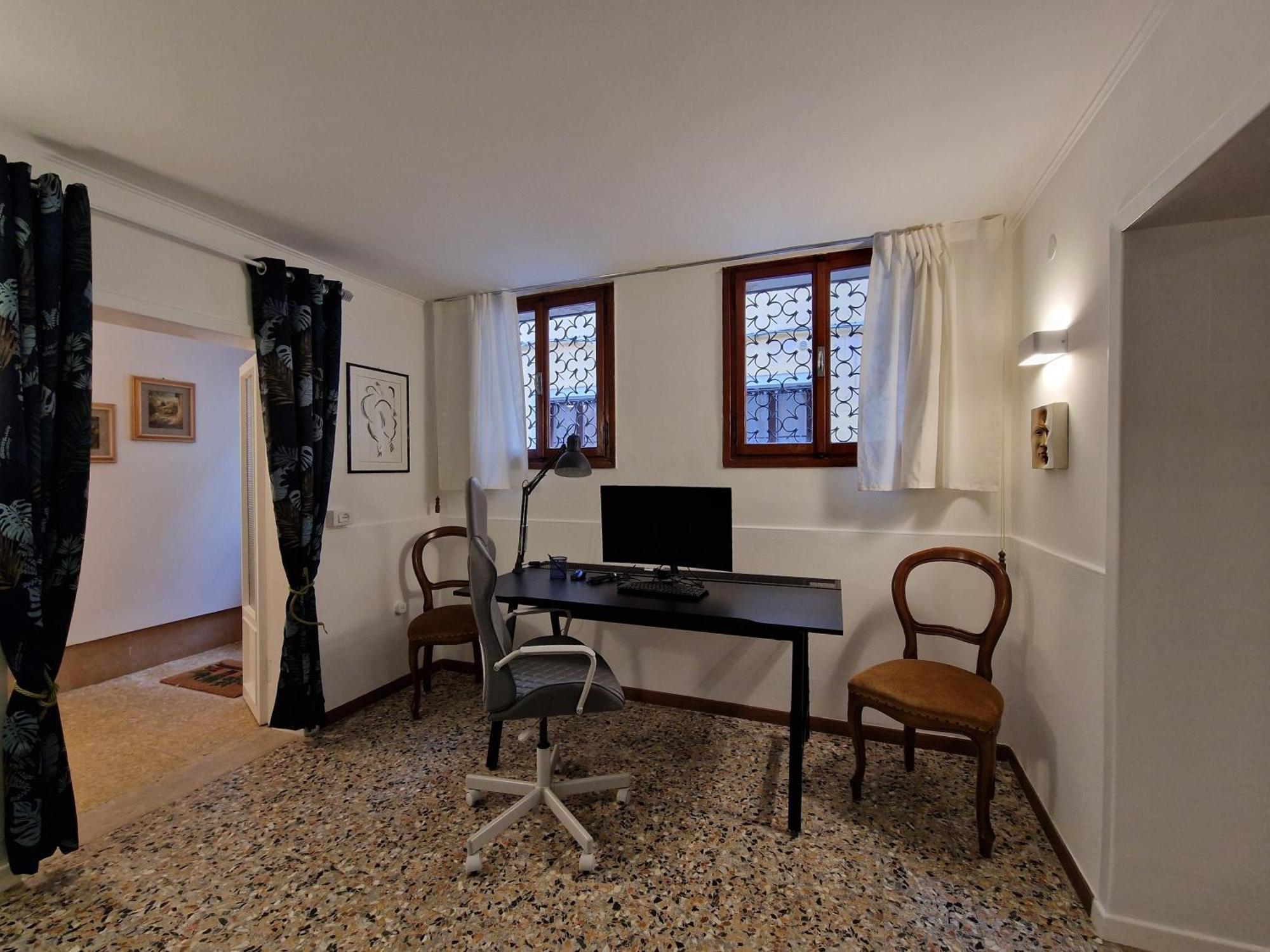 Veneziacentopercento La Forcola Apartment, Next To Rialto Bridge Экстерьер фото